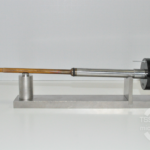 single tilt holder for TEMs and CMs